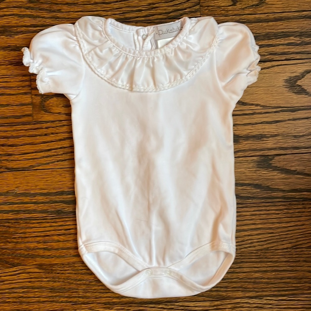 Pukatuka Frilly Collar White Body Suit (3M)